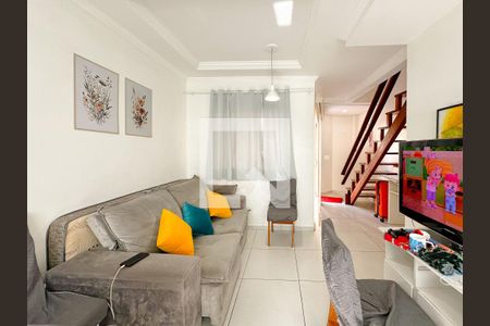 Sala de TV de apartamento para alugar com 2 quartos, 71m² em Ingleses Norte, Florianópolis