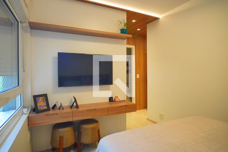 Quarto suíte  de apartamento à venda com 3 quartos, 90m² em Petrópolis, Porto Alegre