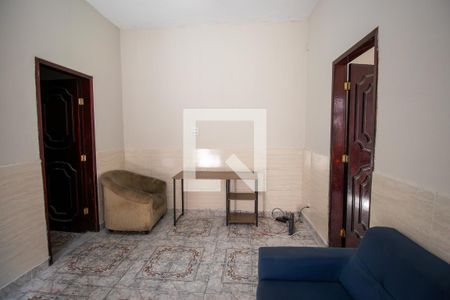 Sala 2 de casa à venda com 3 quartos, 150m² em Brás de Pina, Rio de Janeiro