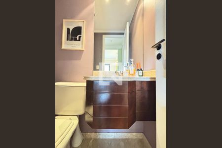 Lavabo de apartamento para alugar com 3 quartos, 98m² em Indianópolis, São Paulo