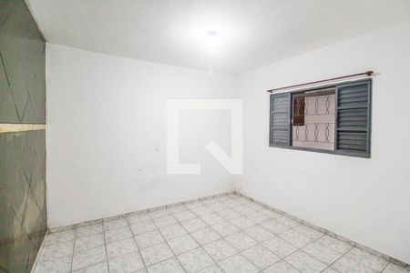 Quarto de casa para alugar com 1 quarto, 36m² em Chácara Adriana Aparecida, Carapicuíba