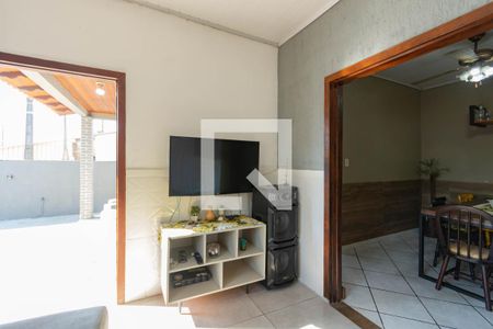 Casa à venda com 4 quartos, 170m² em Rio Branco, Canoas