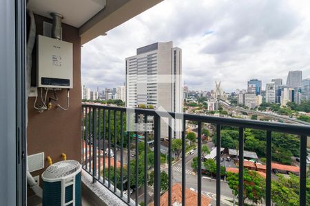 Studio - Varanda de kitnet/studio para alugar com 0 quarto, 50m² em Vila Cordeiro, São Paulo