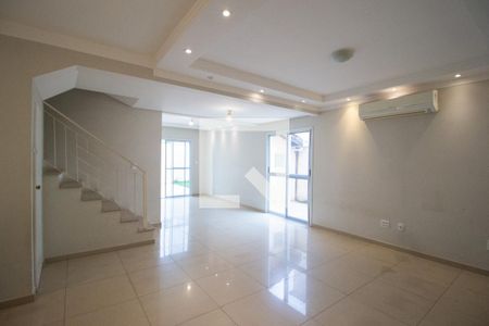Sala  de casa de condomínio para alugar com 3 quartos, 105m² em Alto da Boa Vista, Sorocaba