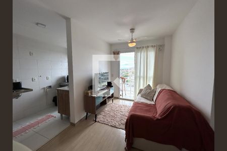 Sala de apartamento para alugar com 2 quartos, 52m² em Marechal Hermes, Rio de Janeiro