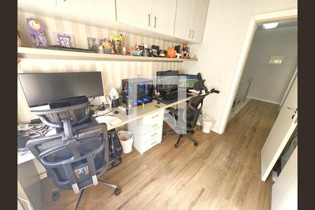 Quarto 2 de casa de condomínio para alugar com 3 quartos, 111m² em Igara, Canoas