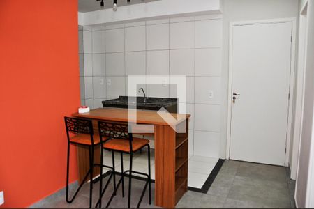 Detalhe - Sala e Sala de Jantar de apartamento para alugar com 2 quartos, 38m² em Jardim Bandeirantes, São Paulo