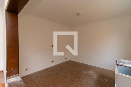 Sala de casa para alugar com 3 quartos, 143m² em Parque Sao Rafael, São Paulo