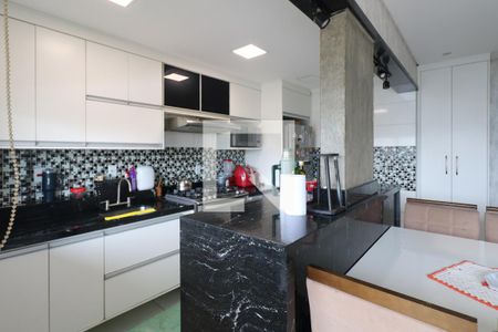 Cozinha de apartamento à venda com 3 quartos, 150m² em Nova Gerti, São Caetano do Sul