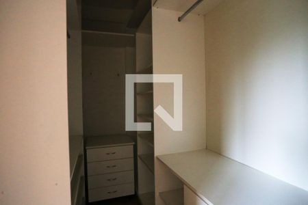 Closet da suíte de apartamento à venda com 4 quartos, 140m² em Cidade Nova, Belo Horizonte