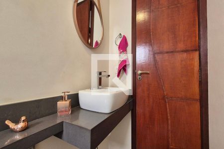 Banheiro de casa à venda com 2 quartos, 120m² em Jardim Santa Eudoxia, Campinas