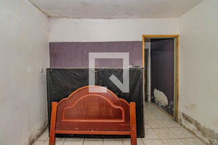 Quarto de casa à venda com 3 quartos, 240m² em Costa E Silva, Porto Alegre