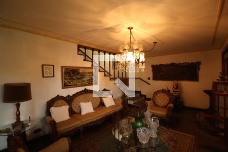 Casa para alugar com 4 quartos, 349m² em Jardim Franca, São Paulo