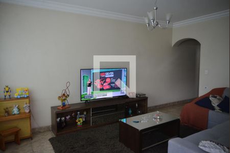 Sala de casa para alugar com 3 quartos, 280m² em Vila Sacadura Cabral, Santo André