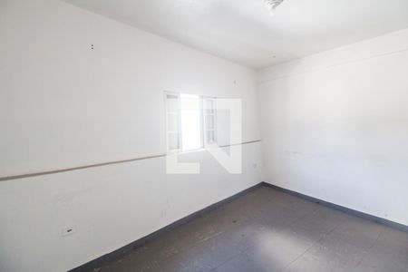 Quarto de casa para alugar com 2 quartos, 315m² em Vila Silva Ribeiro, Carapicuíba