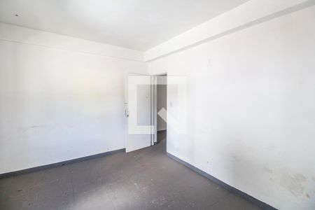 Quarto de casa para alugar com 2 quartos, 315m² em Vila Silva Ribeiro, Carapicuíba