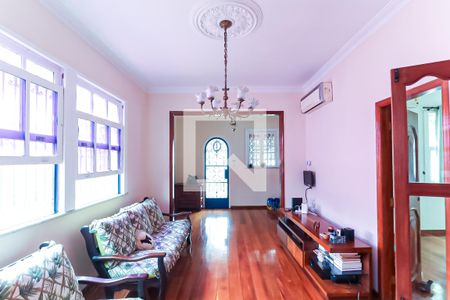 Sala de casa à venda com 3 quartos, 600m² em Méier, Rio de Janeiro