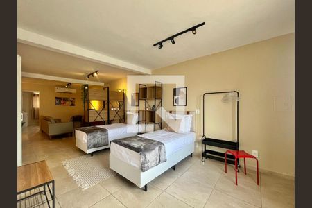 Quarto de kitnet/studio para alugar com 2 quartos, 50m² em Jardim do Trevo, Campinas