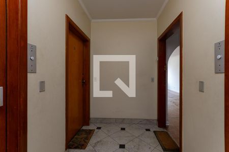 Hall de apartamento para alugar com 3 quartos, 133m² em Perdizes, São Paulo
