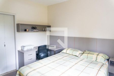 Suite de casa à venda com 3 quartos, 400m² em Vila Guarani (zona Sul), São Paulo