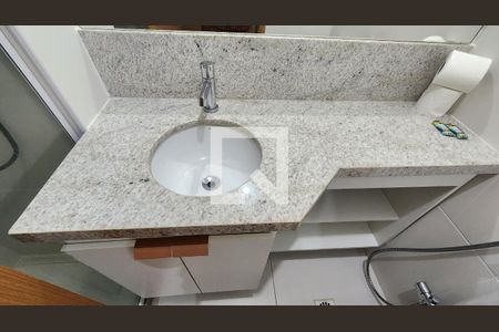 Banheiro  de kitnet/studio para alugar com 1 quarto, 25m² em Amaralina, Salvador