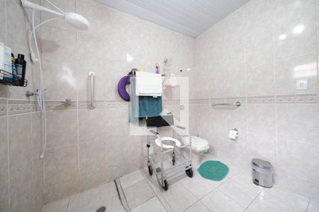 Banheiro de casa à venda com 4 quartos, 109m² em Jardim Popular, São Paulo