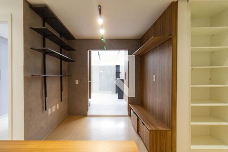 Sala de apartamento para alugar com 2 quartos, 83m² em Água Branca, São Paulo