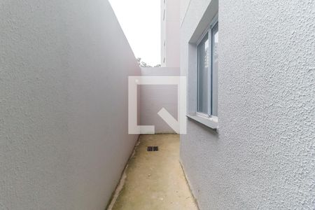 Área Privativa de apartamento para alugar com 2 quartos, 61m² em Jardim Santo Antonio, Poá