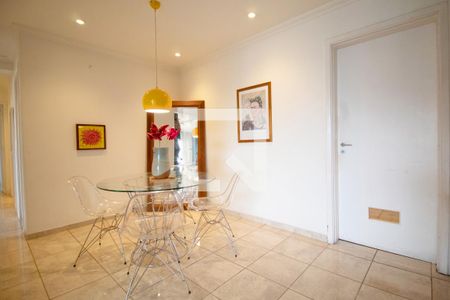 Apartamento à venda com 3 quartos, 132m² em Jardim das Bandeiras, São Paulo