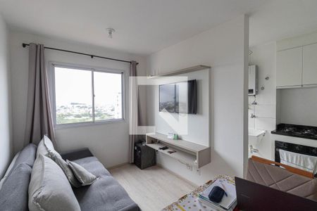 Sala/Cozinha/Área de Serviço  de apartamento para alugar com 2 quartos, 35m² em Vila Ré, São Paulo