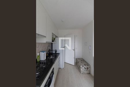 Sala/Cozinha/Área de Serviço  de apartamento para alugar com 2 quartos, 35m² em Vila Ré, São Paulo