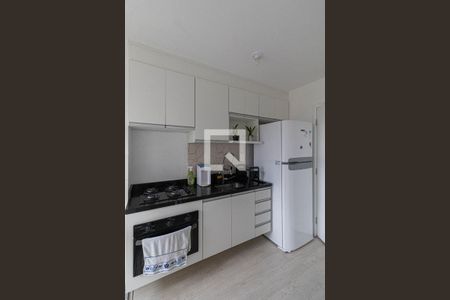 Sala/Cozinha/Área de Serviço  de apartamento para alugar com 2 quartos, 35m² em Vila Ré, São Paulo