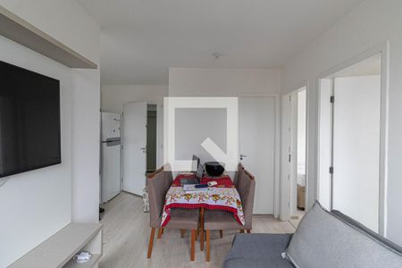 Sala/Cozinha/Área de Serviço  de apartamento para alugar com 2 quartos, 35m² em Vila Ré, São Paulo