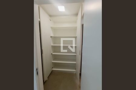 Quarto de apartamento para alugar com 1 quarto, 43m² em Santo Amaro, São Paulo
