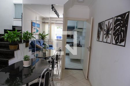 Sala de casa à venda com 2 quartos, 90m² em Vila Albano, São Paulo