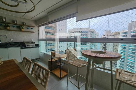 varanda  de apartamento para alugar com 2 quartos, 74m² em Vila Alzira, Guarujá