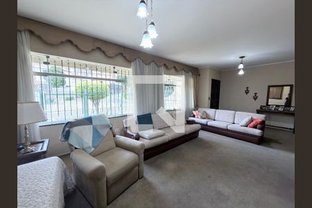 Casa à venda com 4 quartos, 297m² em Vila Prudente, São Paulo