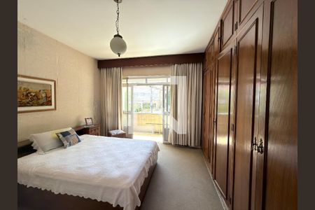 Casa à venda com 4 quartos, 297m² em Vila Prudente, São Paulo