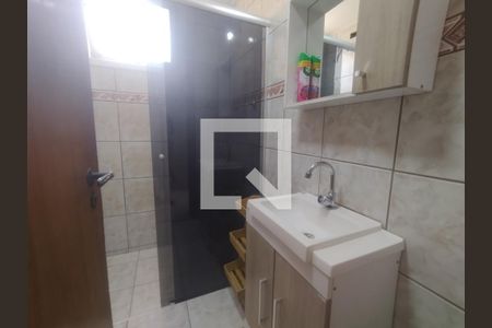 Banheiro de apartamento à venda com 1 quarto, 44m² em Jardim do Salso, Porto Alegre