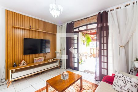 Sala  de casa à venda com 4 quartos, 232m² em Santo Antônio, Osasco