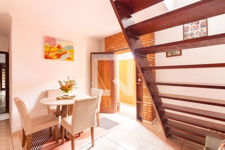 Sala de Estar de casa à venda com 4 quartos, 232m² em Santo Antônio, Osasco