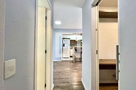 Corredor de apartamento para alugar com 2 quartos, 55m² em Vila Santa Catarina, São Paulo