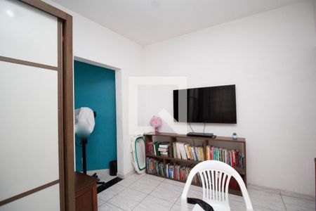 Quarto 1 de casa para alugar com 2 quartos, 295m² em Vila Iorio, São Paulo