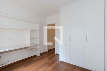 Quarto de casa à venda com 3 quartos, 150m² em Cambuci, São Paulo