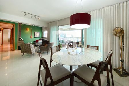 Apartamento à venda com 3 quartos, 159m² em Gutierrez, Belo Horizonte