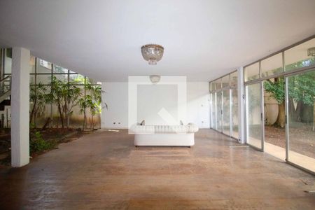 Casa à venda com 4 quartos, 489m² em Alto de Pinheiros, São Paulo