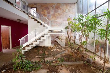 Casa à venda com 4 quartos, 489m² em Alto de Pinheiros, São Paulo