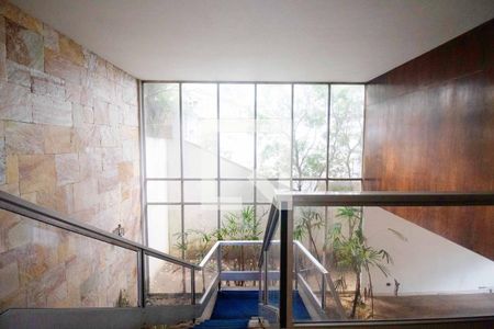 Casa à venda com 4 quartos, 489m² em Alto de Pinheiros, São Paulo