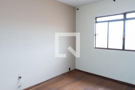 Casa à venda com 7 quartos, 329m² em Coqueiros, Belo Horizonte