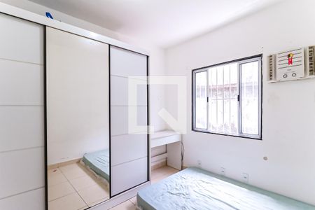 Quarto  de casa para alugar com 1 quarto, 50m² em Inhaúma, Rio de Janeiro